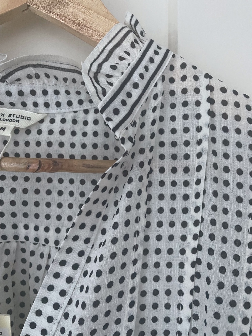 NWT Max Studio London Blouse Hunter Green Dot Long Sleeve Pleat Top Size Medium